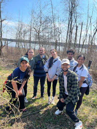 Spring Hike 00